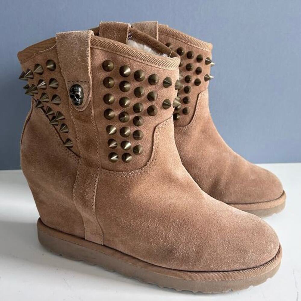 Ash boots women's size 9.5 brown sherpa suede skull studded wedge cozy